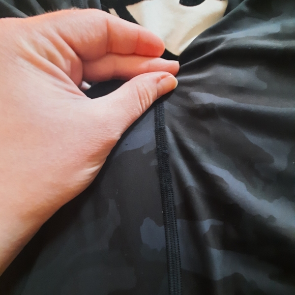 Fast and free shorts 8" size 8 - Picture 6 of 7